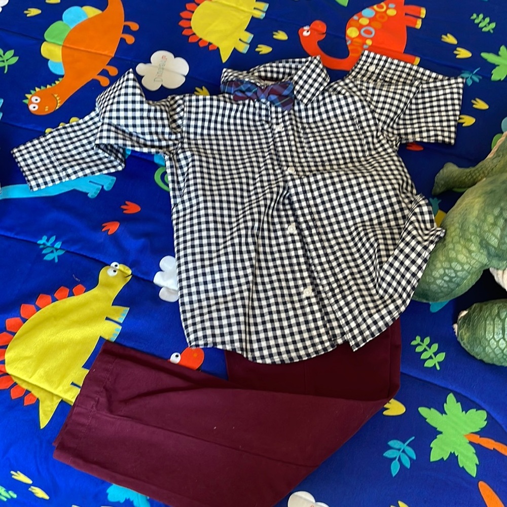 Toddler’s boys 5T Carters outfit for $15